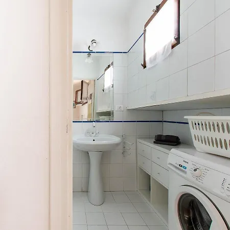 Superbe Dans Le Coeur De La アパート アンティーブ