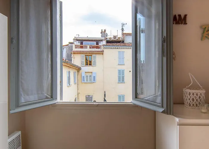 Apartamento Superbe Dans Le Coeur De La Antibes