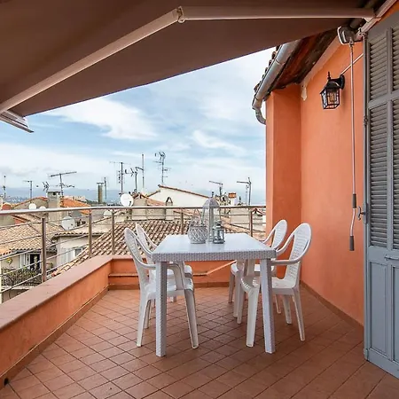 Superbe Dans Le Coeur De La Antibes